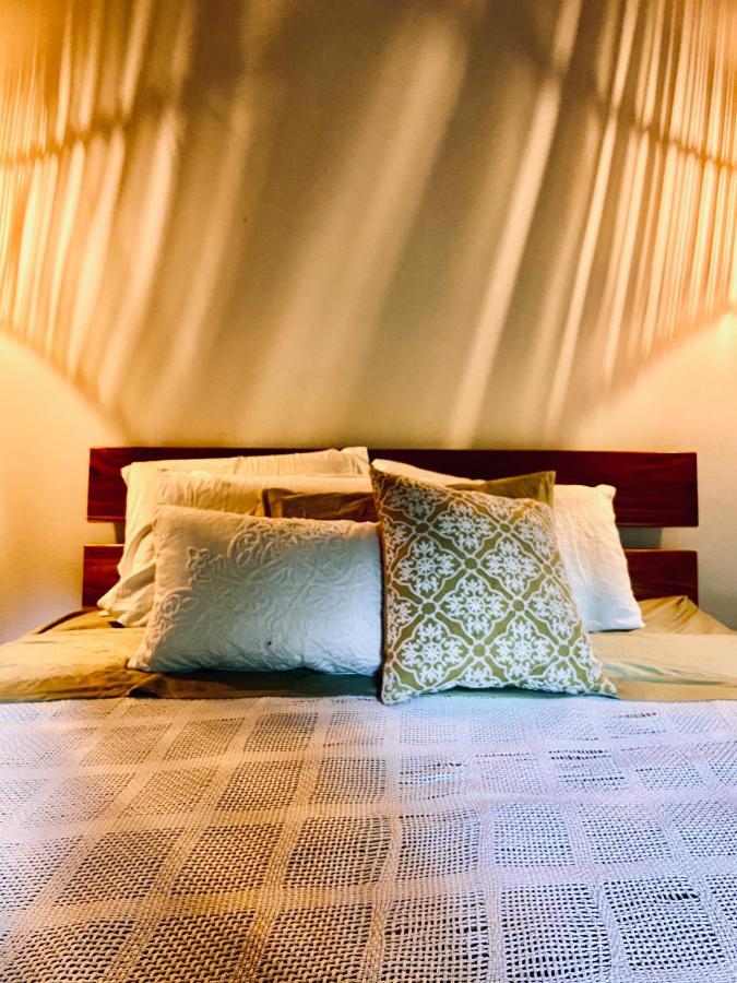 Nosotros - Surf House & Casitas * Playa Maderas