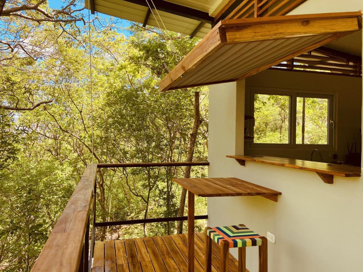 Nosotros - Surf House & Casitas Playa Maderas