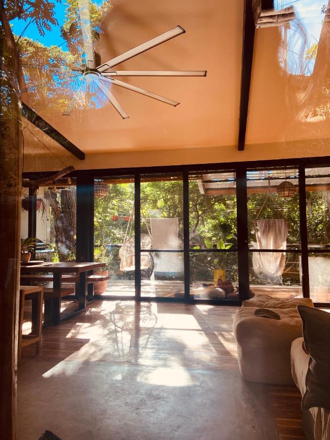 Nosotros - Surf House & Casitas Holiday home *