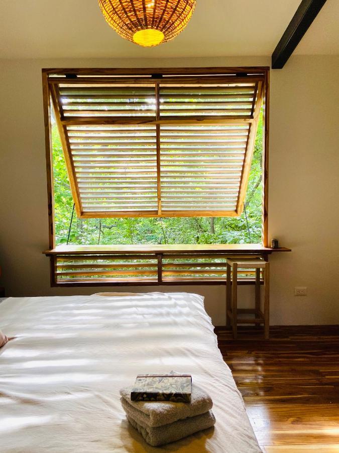 Nosotros - Surf House & Casitas *